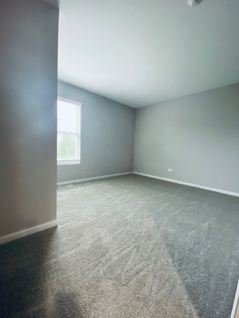 337 Devoe Drive #337, Oswego, IL 60543