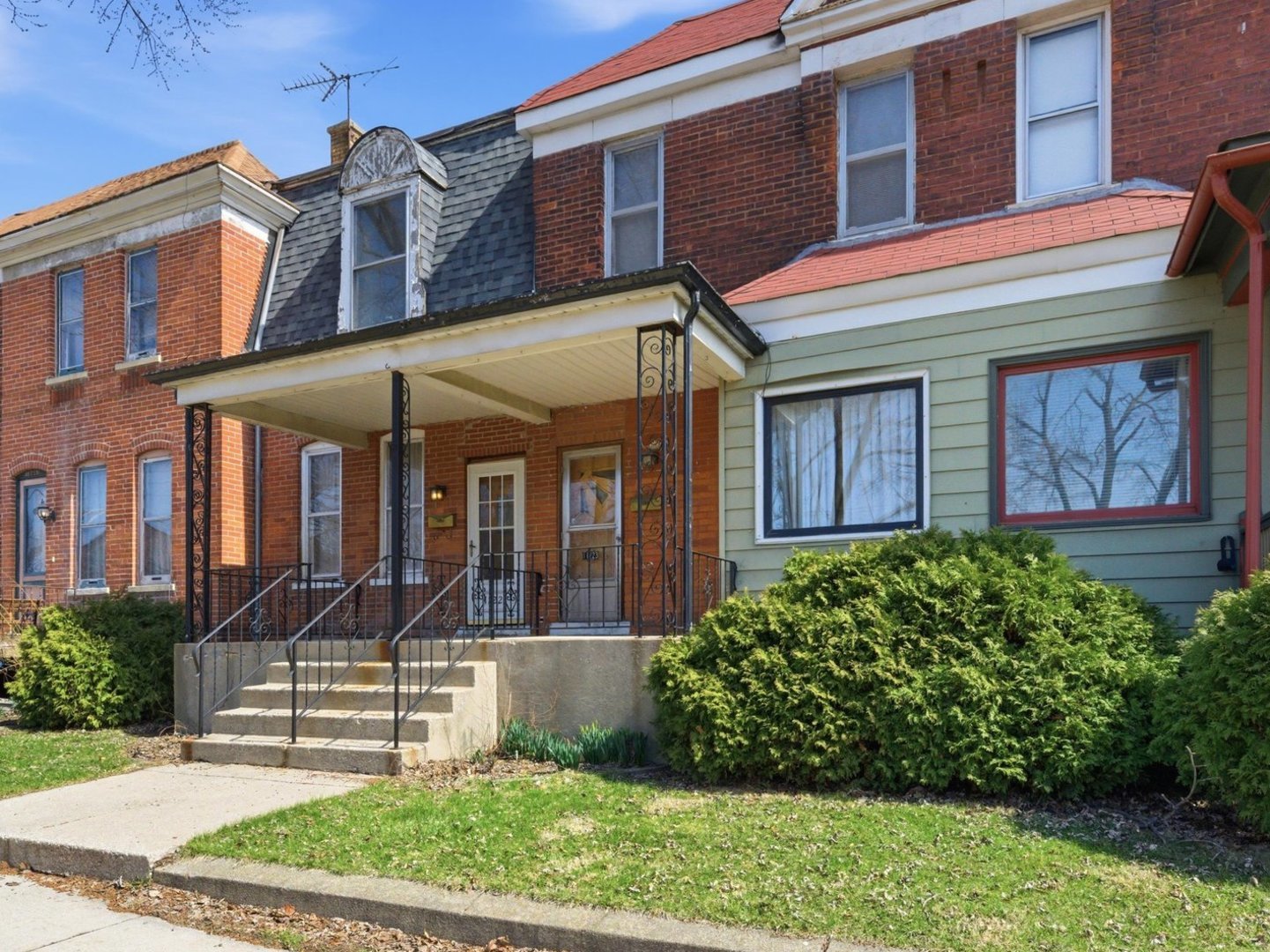 11223 S Forrestville Avenue, Chicago, IL 60628