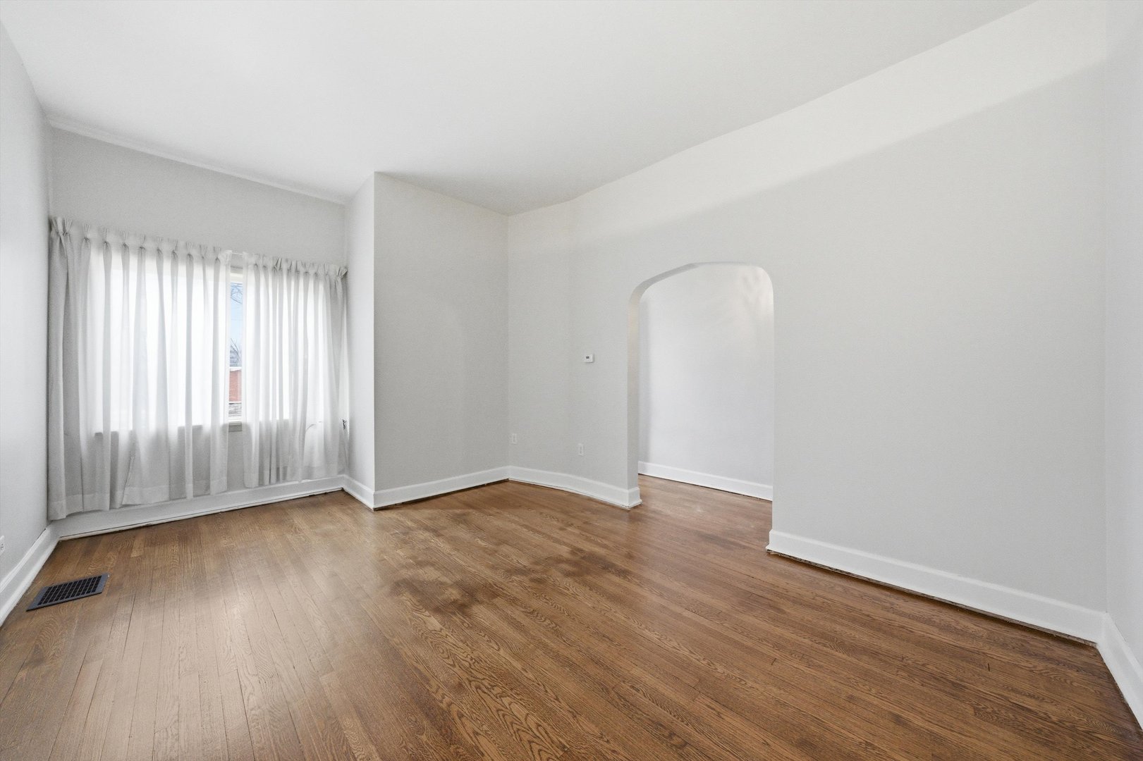 11223 S Forrestville Avenue, Chicago, IL 60628