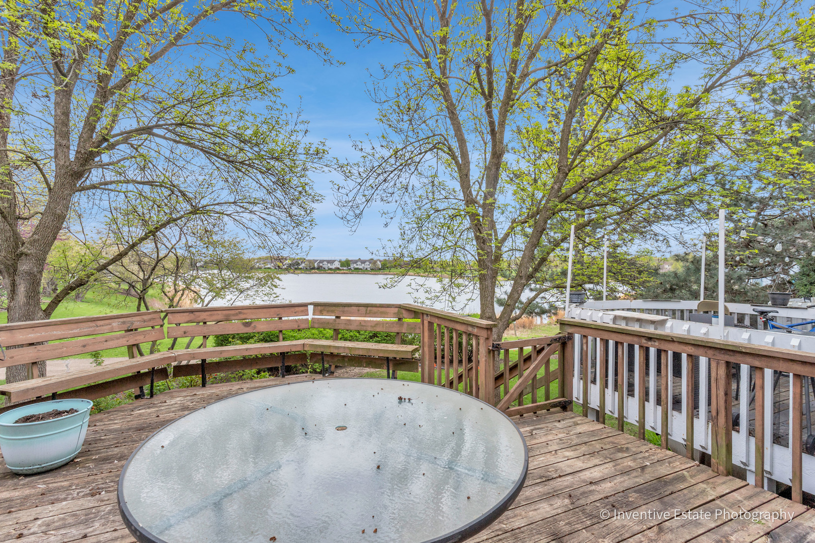 327 Shadybrook Lane, Aurora, IL 60504