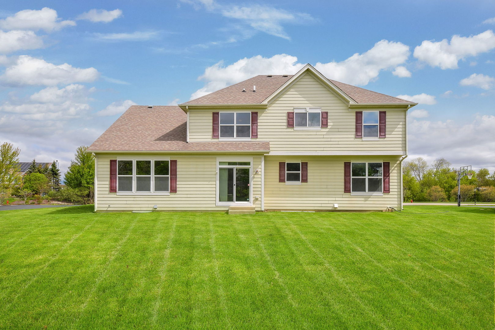 2393 Bryn Mawr Lane, Crystal Lake, IL 60014