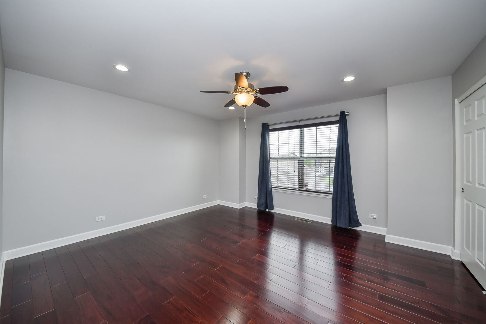 2393 Bryn Mawr Lane, Crystal Lake, IL 60014