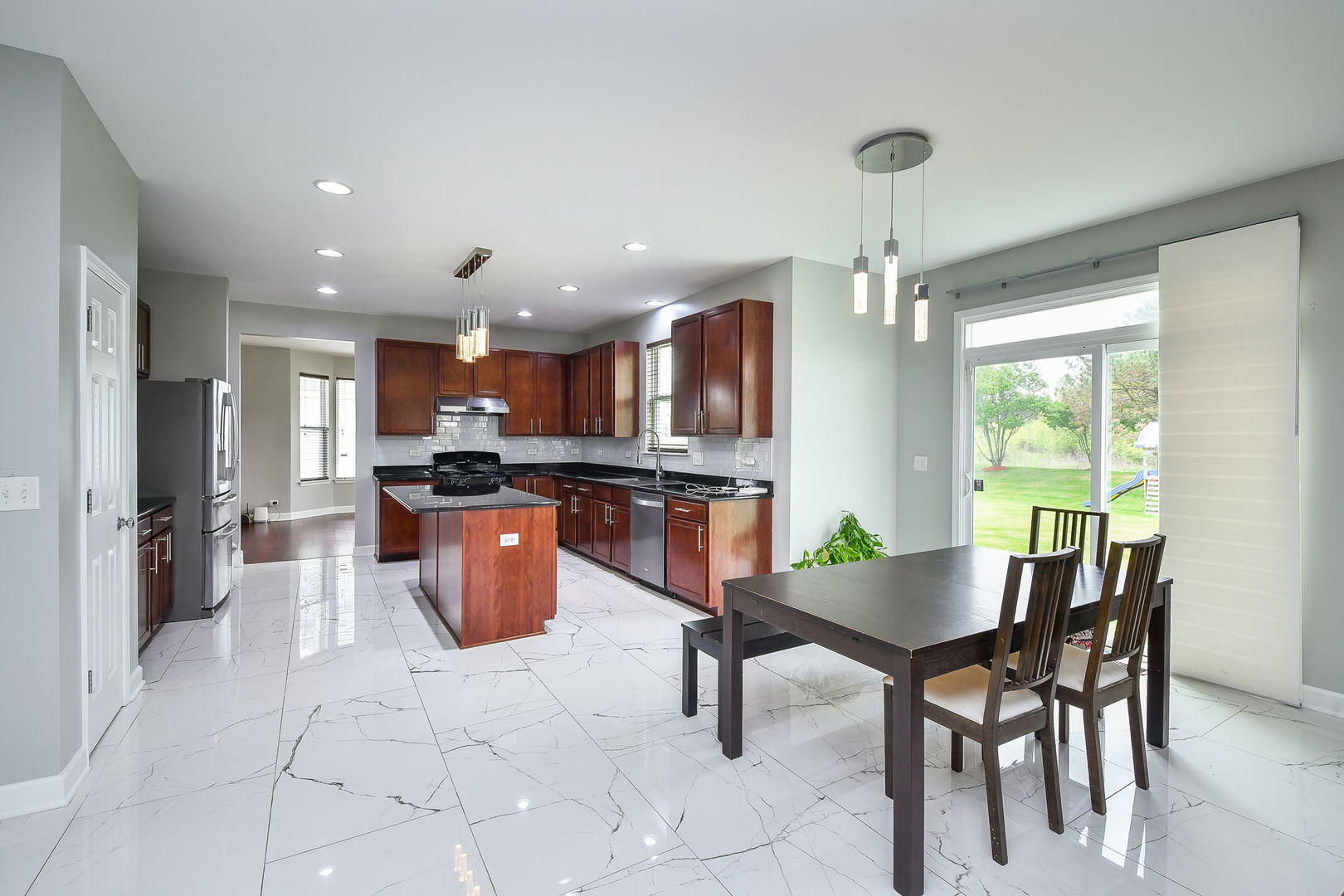 2393 Bryn Mawr Lane, Crystal Lake, IL 60014