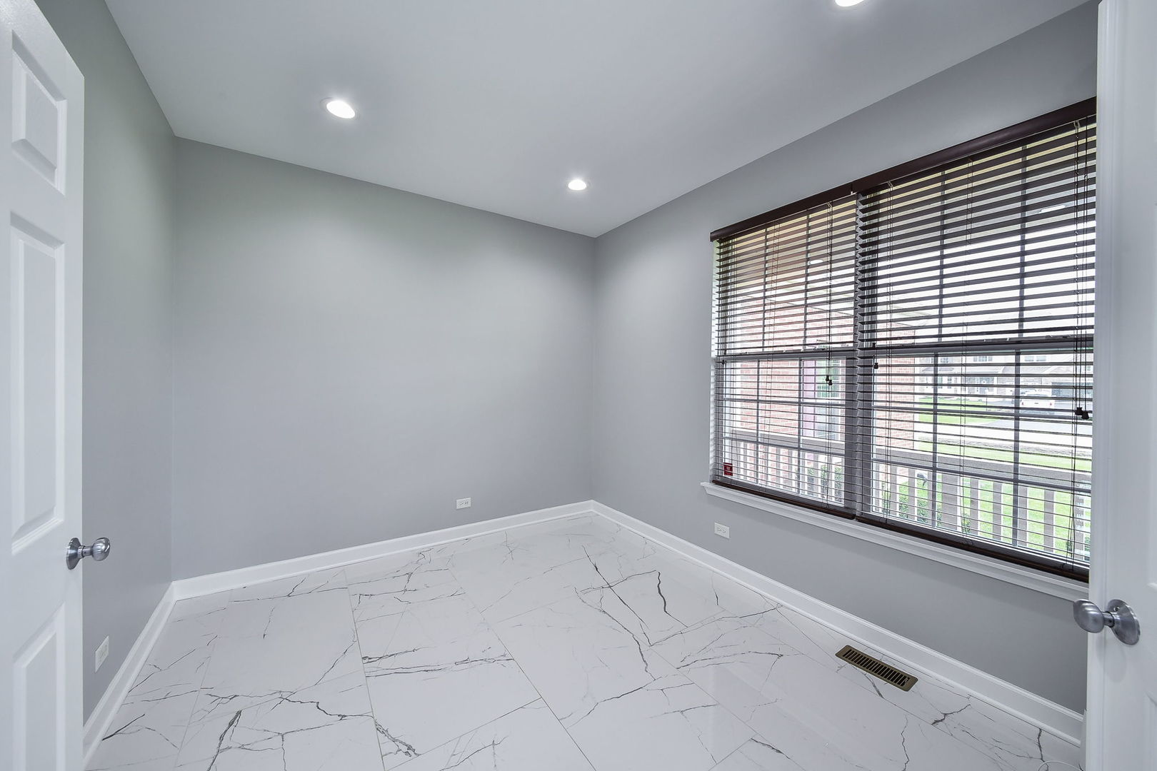 2393 Bryn Mawr Lane, Crystal Lake, IL 60014