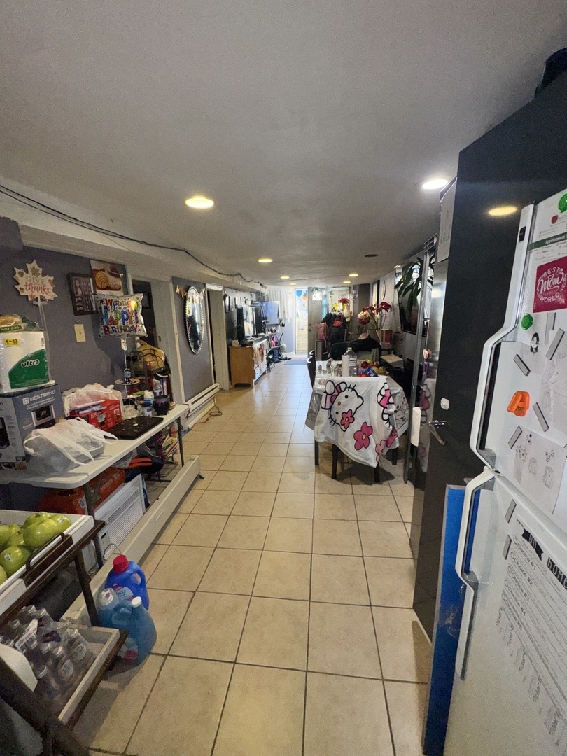 5015 N Kimberly Avenue, Chicago, IL 60630