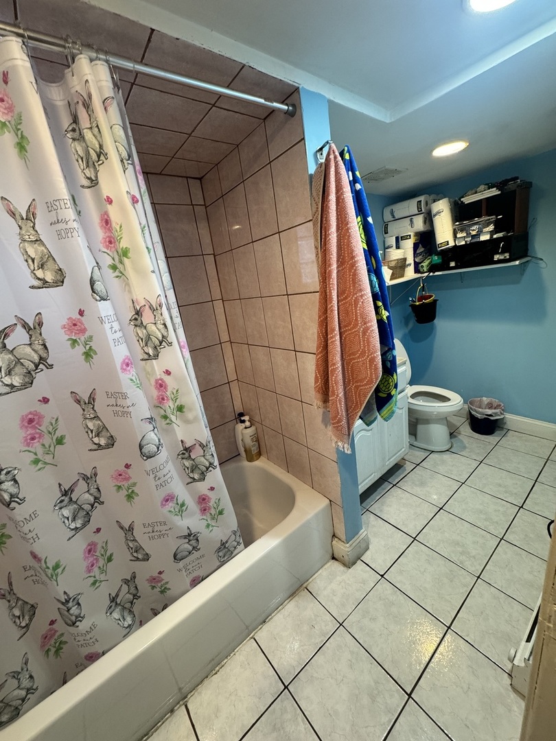 5015 N Kimberly Avenue, Chicago, IL 60630