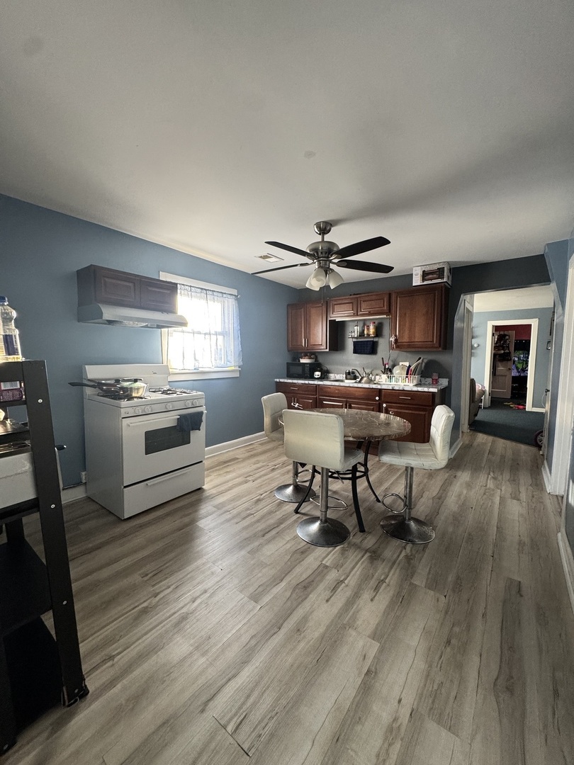 5015 N Kimberly Avenue, Chicago, IL 60630