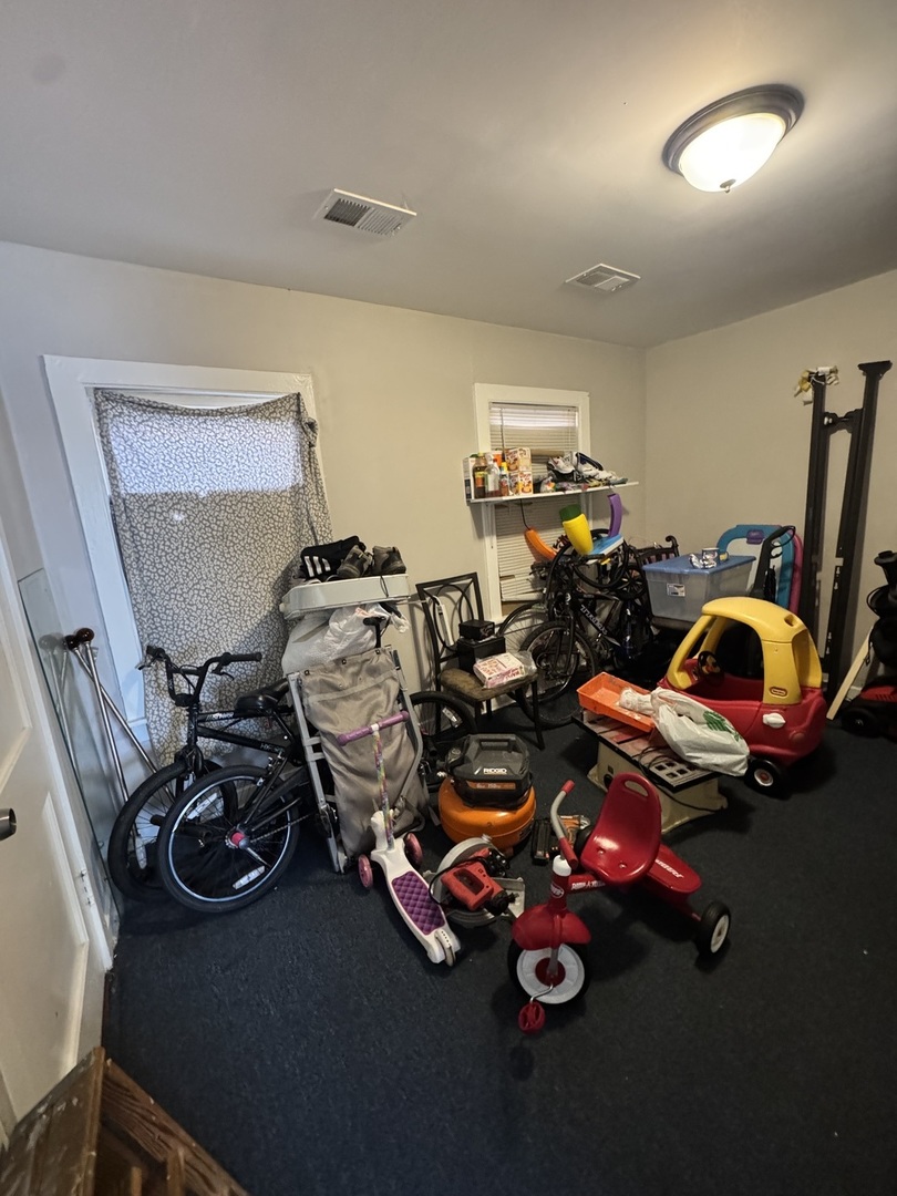 5015 N Kimberly Avenue, Chicago, IL 60630