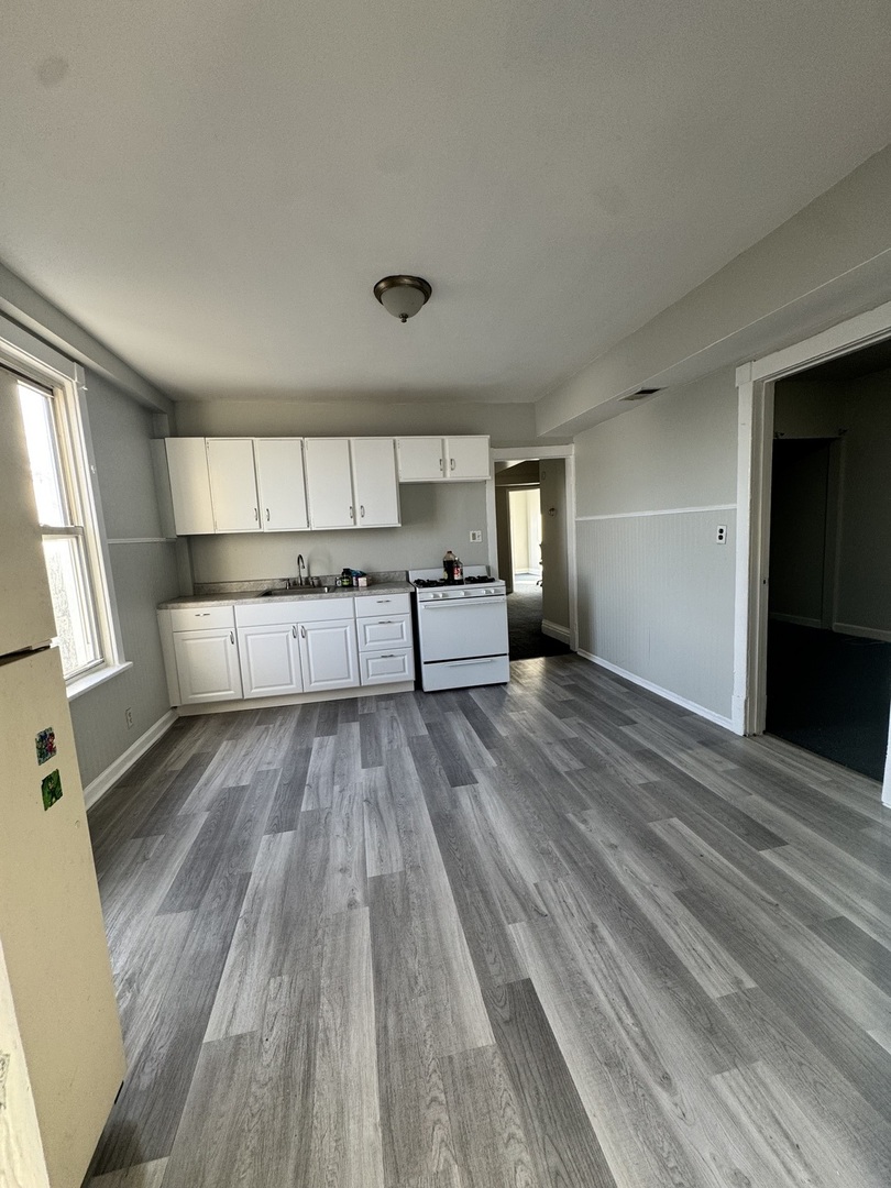 5015 N Kimberly Avenue, Chicago, IL 60630