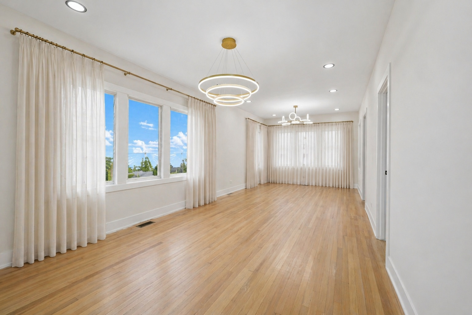 5218 W 55th Street, Chicago, IL 60638