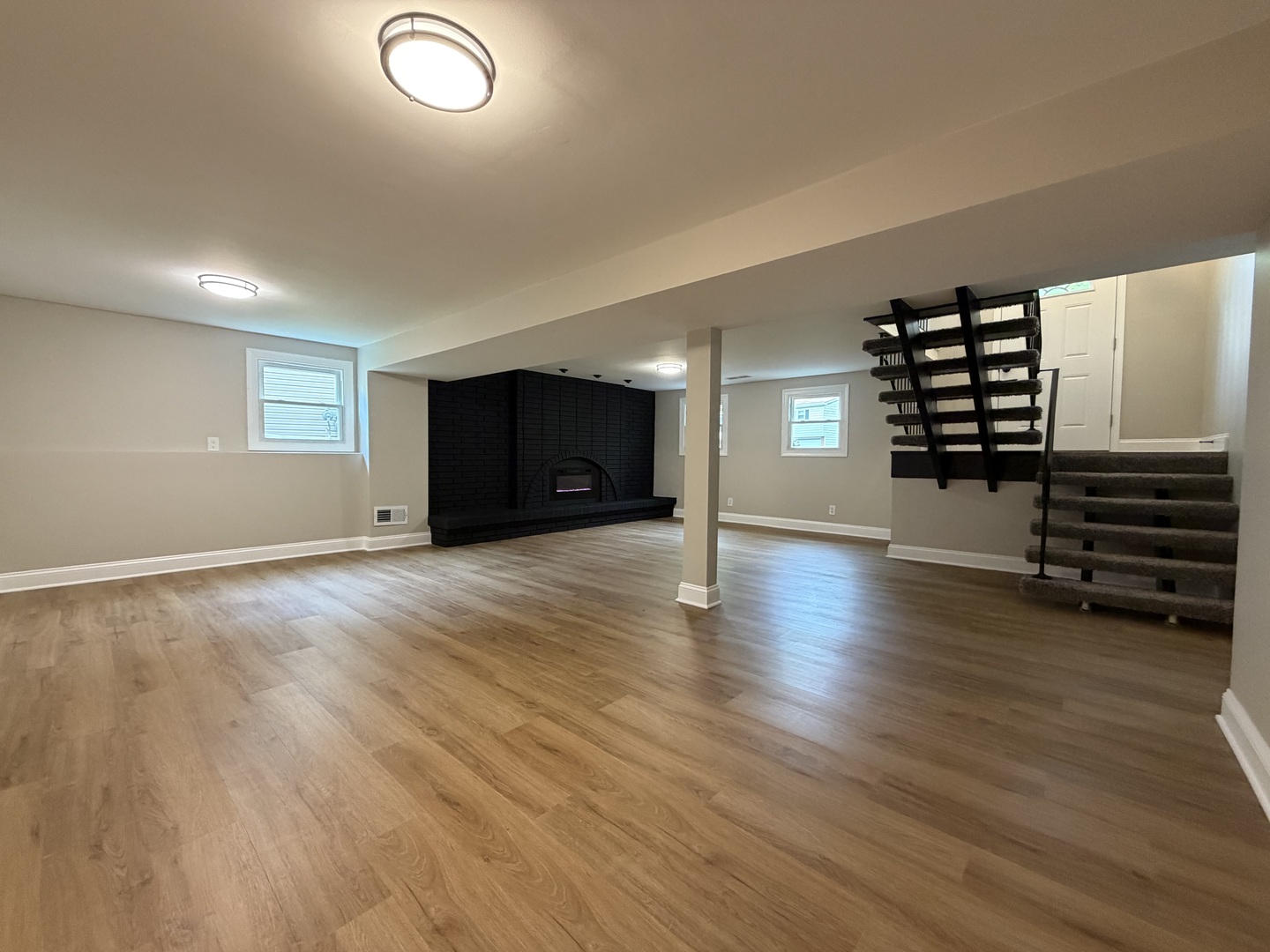 5747 Dover Road, Oak Forest, IL 60452