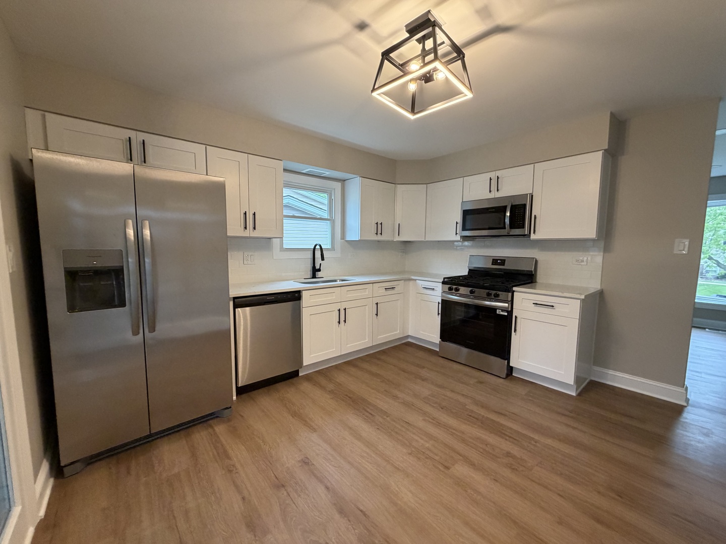 5747 Dover Road, Oak Forest, IL 60452