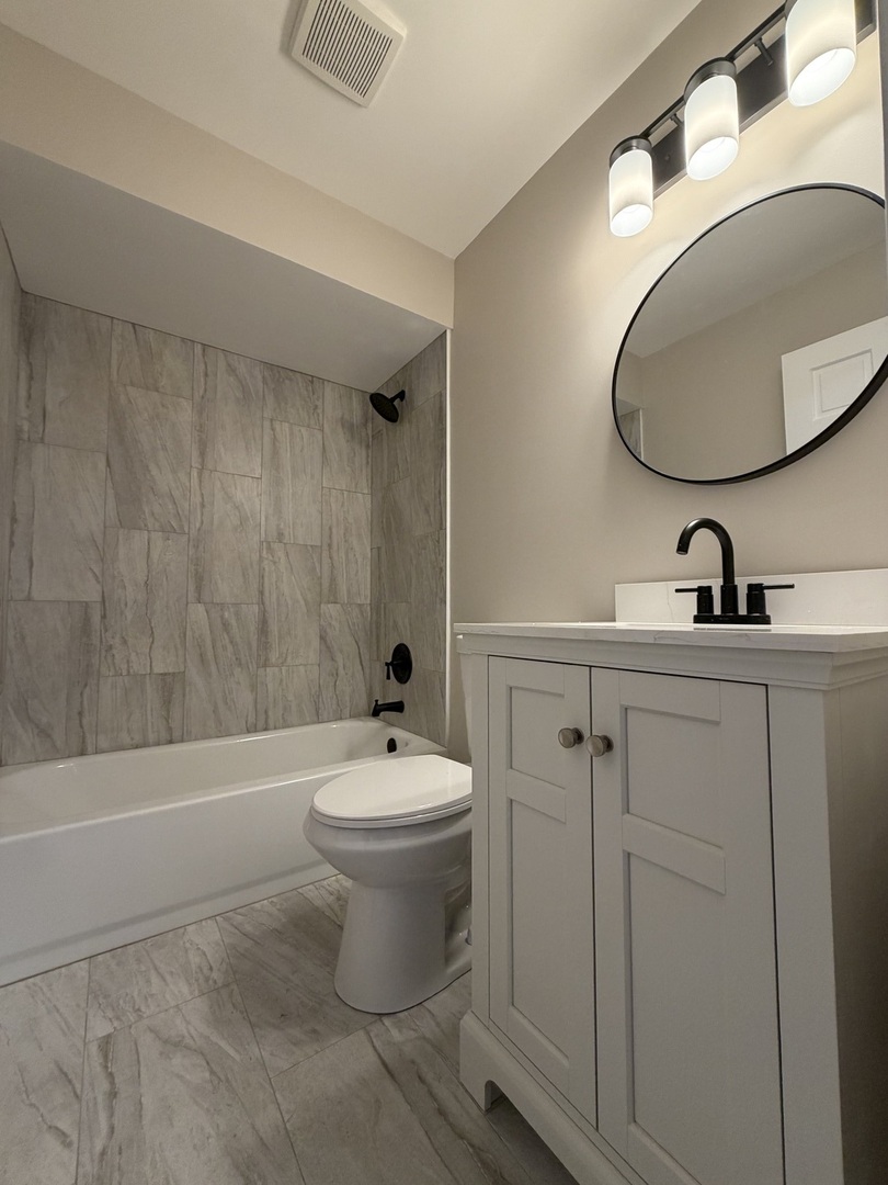 5747 Dover Road, Oak Forest, IL 60452