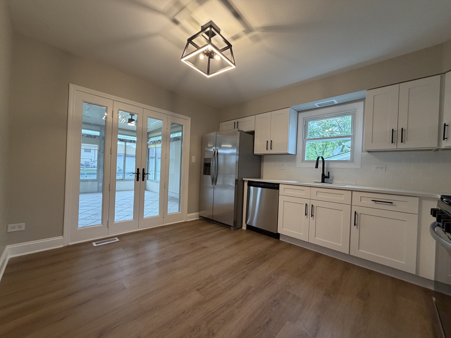 5747 Dover Road, Oak Forest, IL 60452