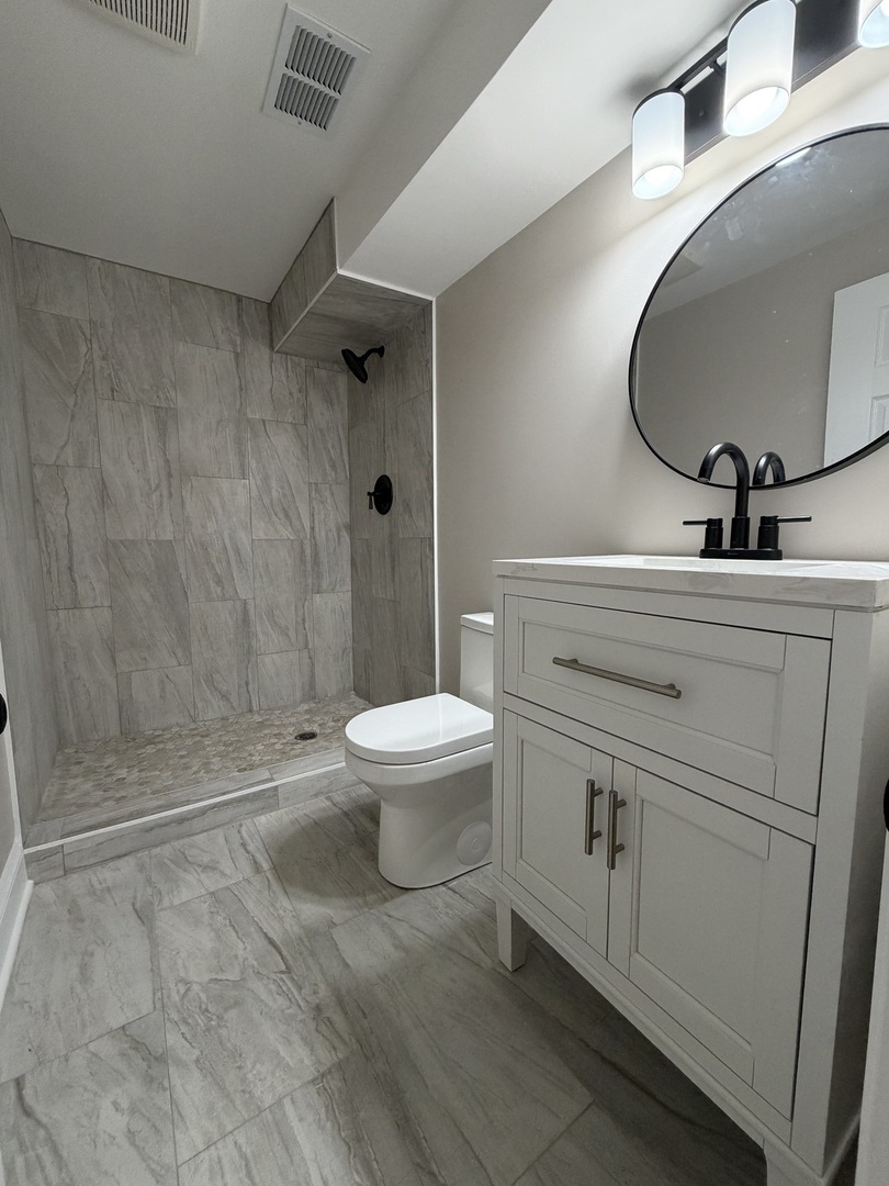 5747 Dover Road, Oak Forest, IL 60452