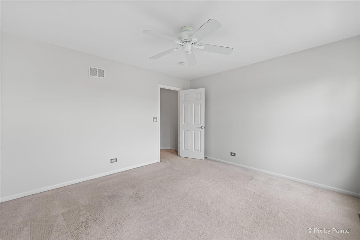 7645 Farrell Drive, Lakewood, IL 60014