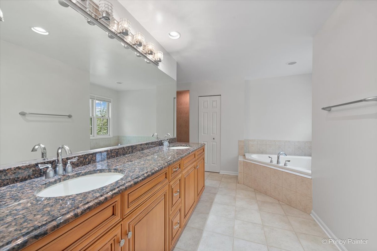 7645 Farrell Drive, Lakewood, IL 60014