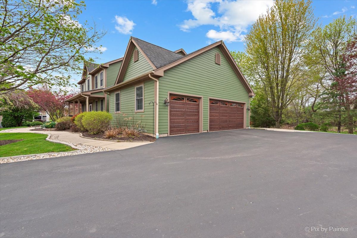 7645 Farrell Drive, Lakewood, IL 60014