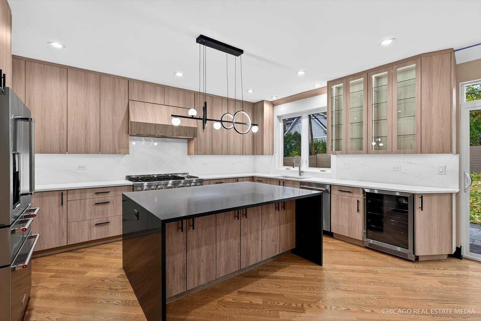 6090 Belmont Road, Downers Grove, IL 60516