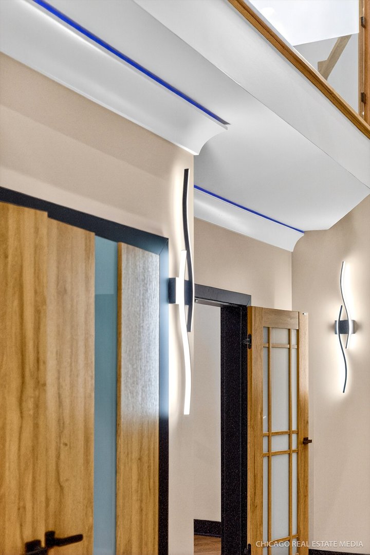 6090 Belmont Road, Downers Grove, IL 60516