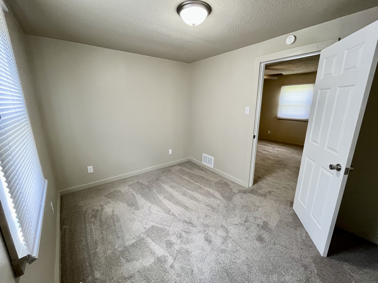 915 Chartres Street, Lasalle, IL 61301