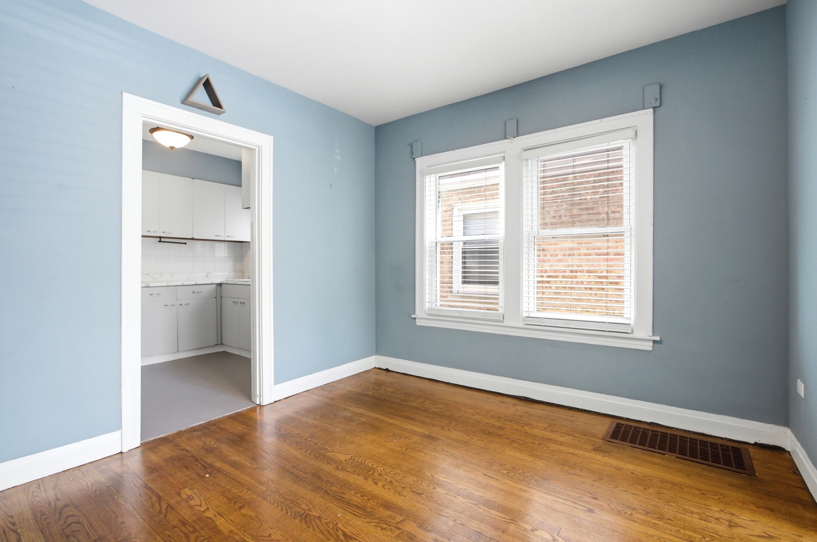 3803 N Odell Avenue, Chicago, IL 60634