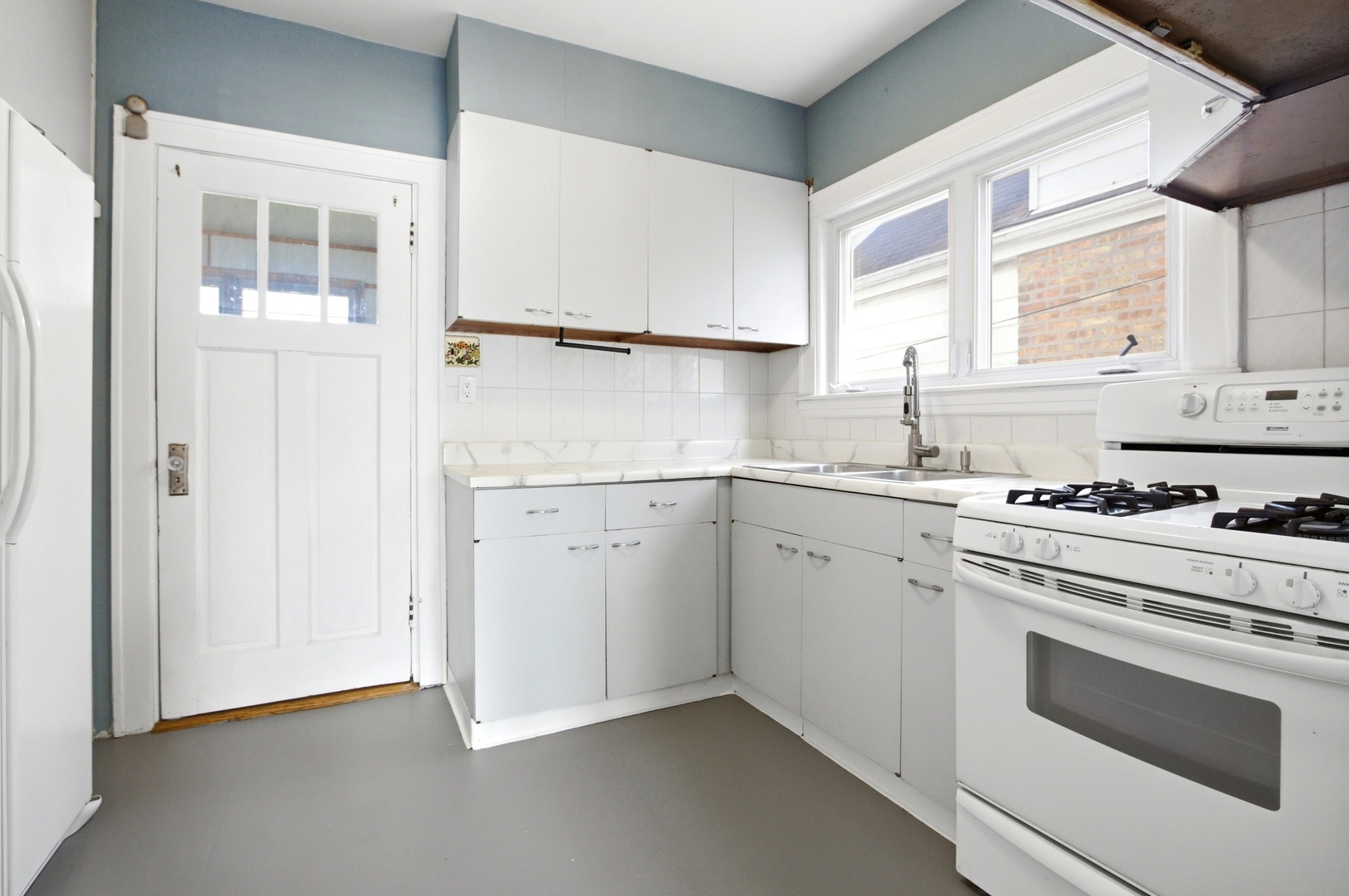 3803 N Odell Avenue, Chicago, IL 60634