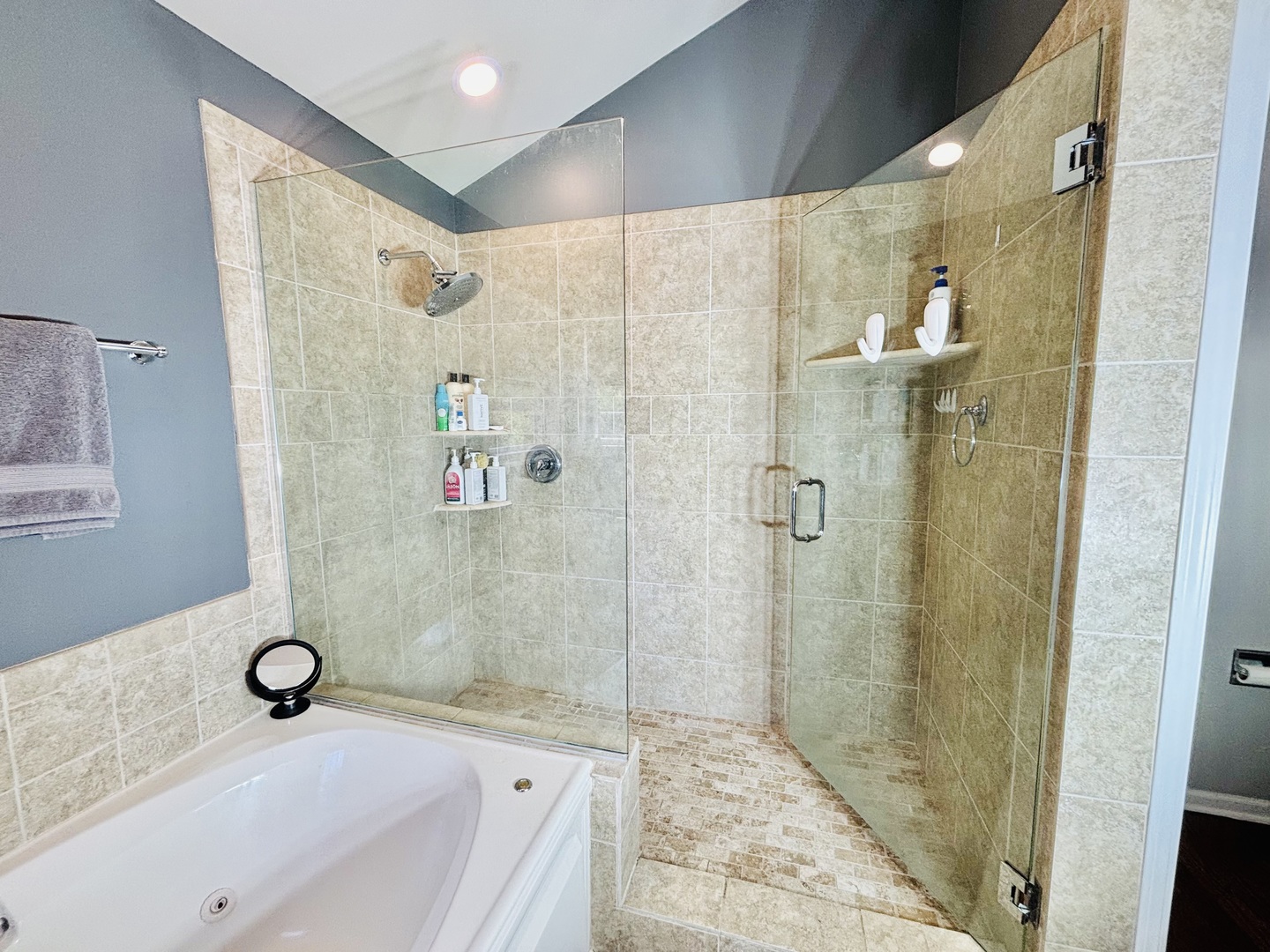 802 Autumn Hill, West Dundee, IL 60118