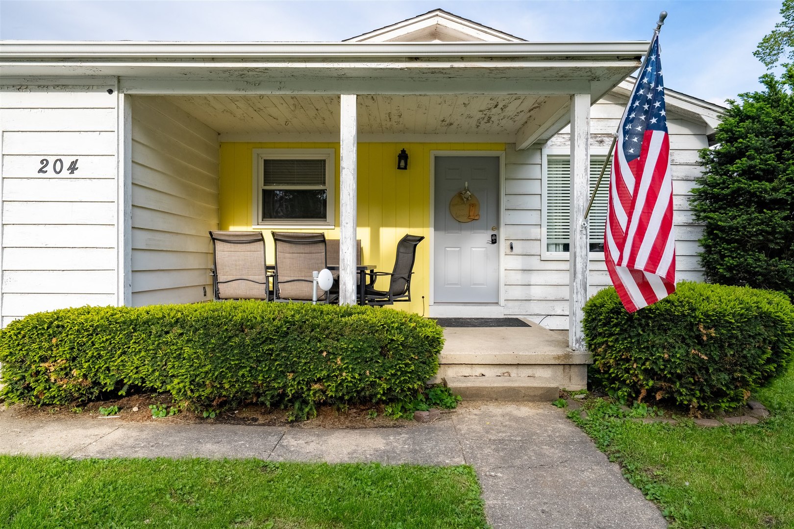 204 N Jackson Street, Flanagan, IL 61740