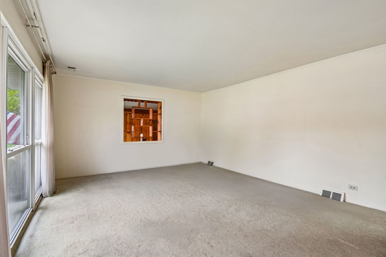 1024 Bristol Avenue, Westchester, IL 60154