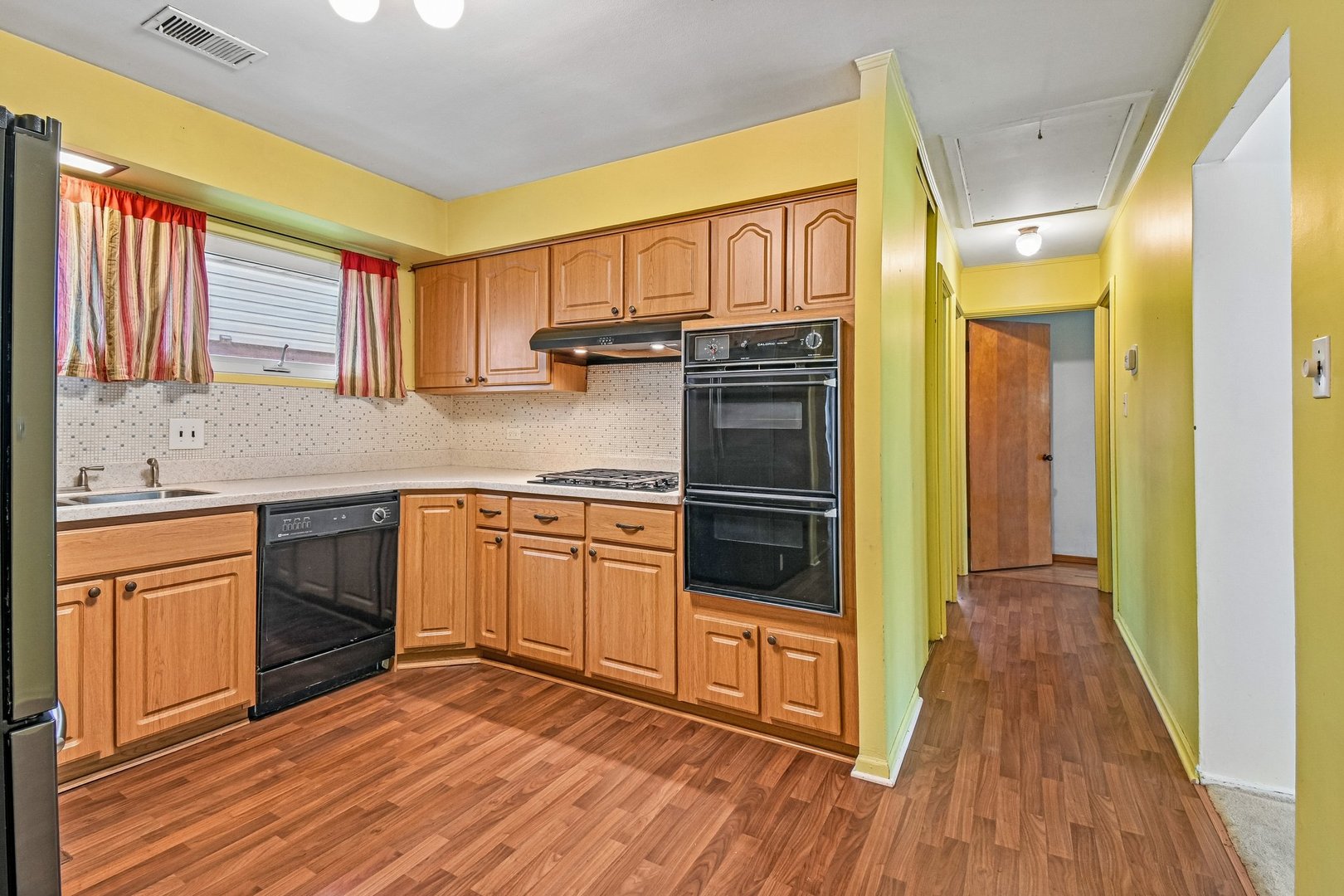1024 Bristol Avenue, Westchester, IL 60154
