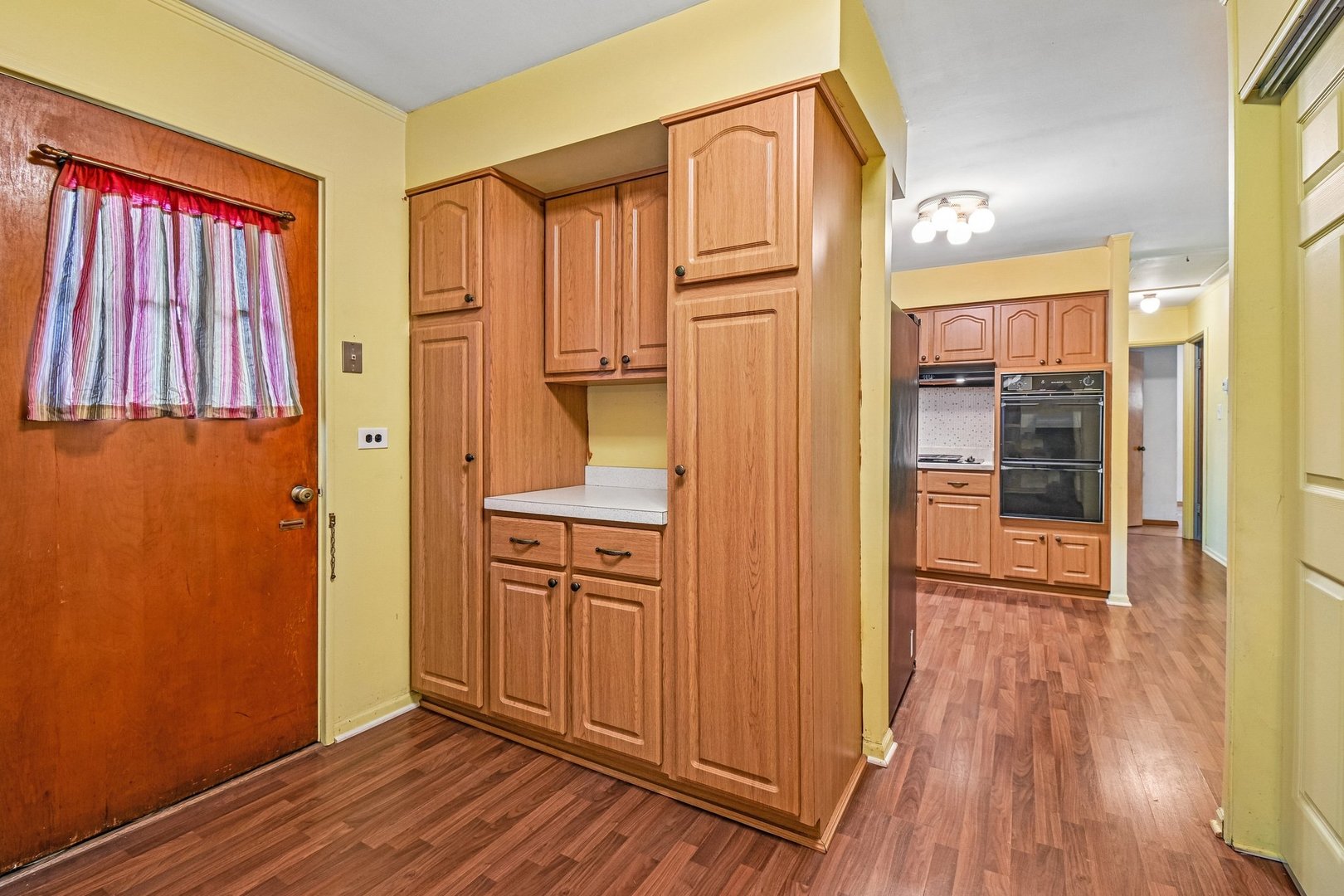 1024 Bristol Avenue, Westchester, IL 60154