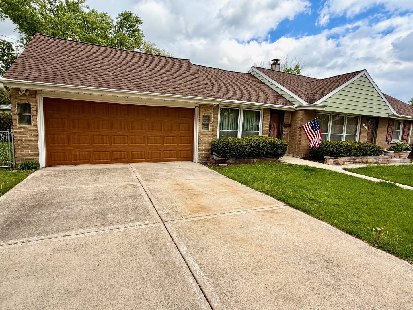 1024 Bristol Avenue, Westchester, IL 60154