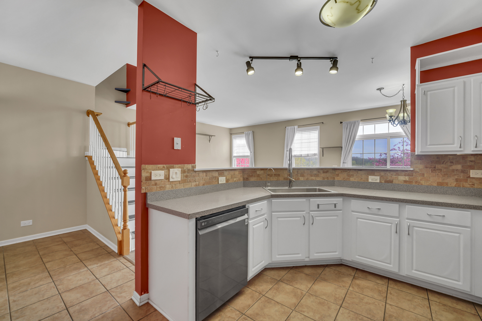 574 N Fox Trail #574, Round Lake, IL 60073