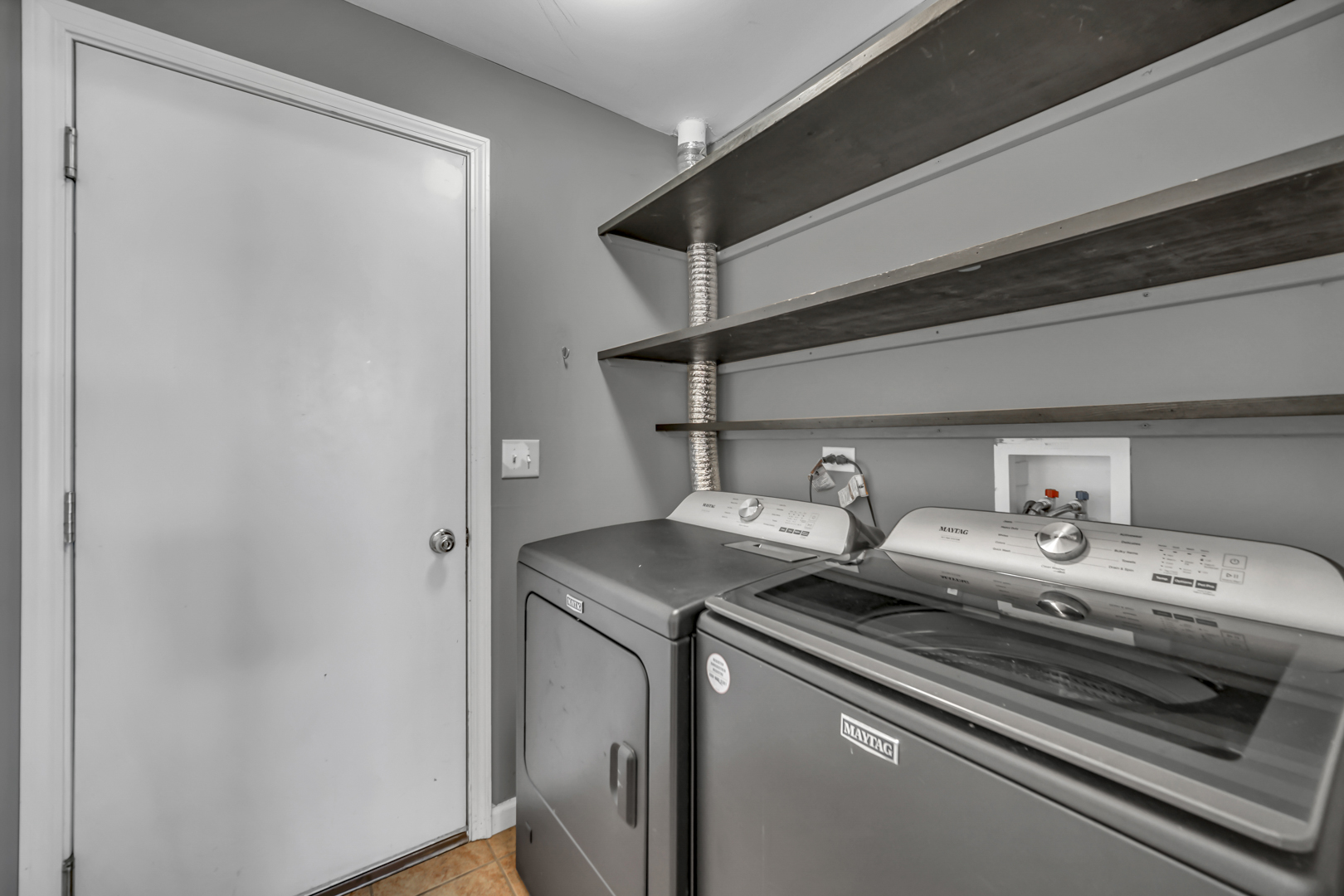 574 N Fox Trail #574, Round Lake, IL 60073