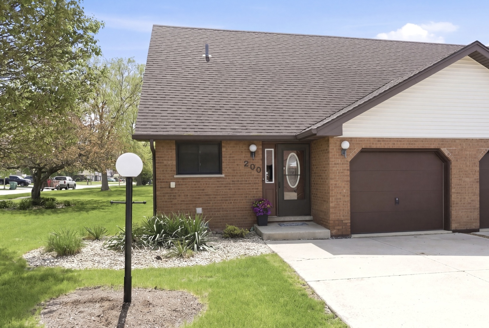 200 Fairview Drive, Manhattan, IL 60442