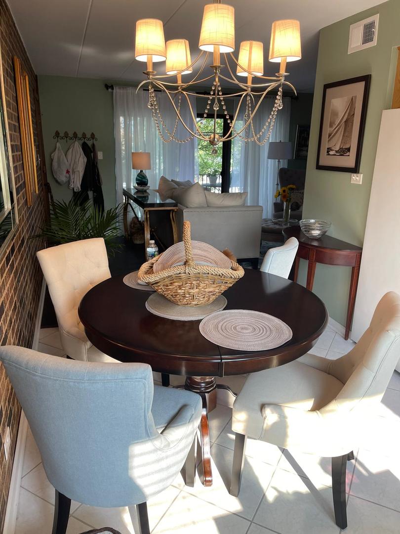 11103 S St Louis Avenue #203, Chicago, IL 60655