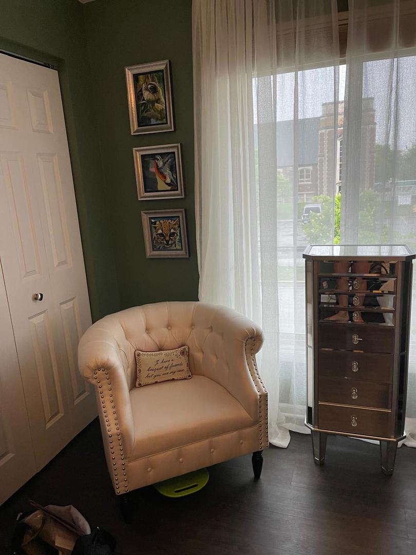 11103 S St Louis Avenue #203, Chicago, IL 60655