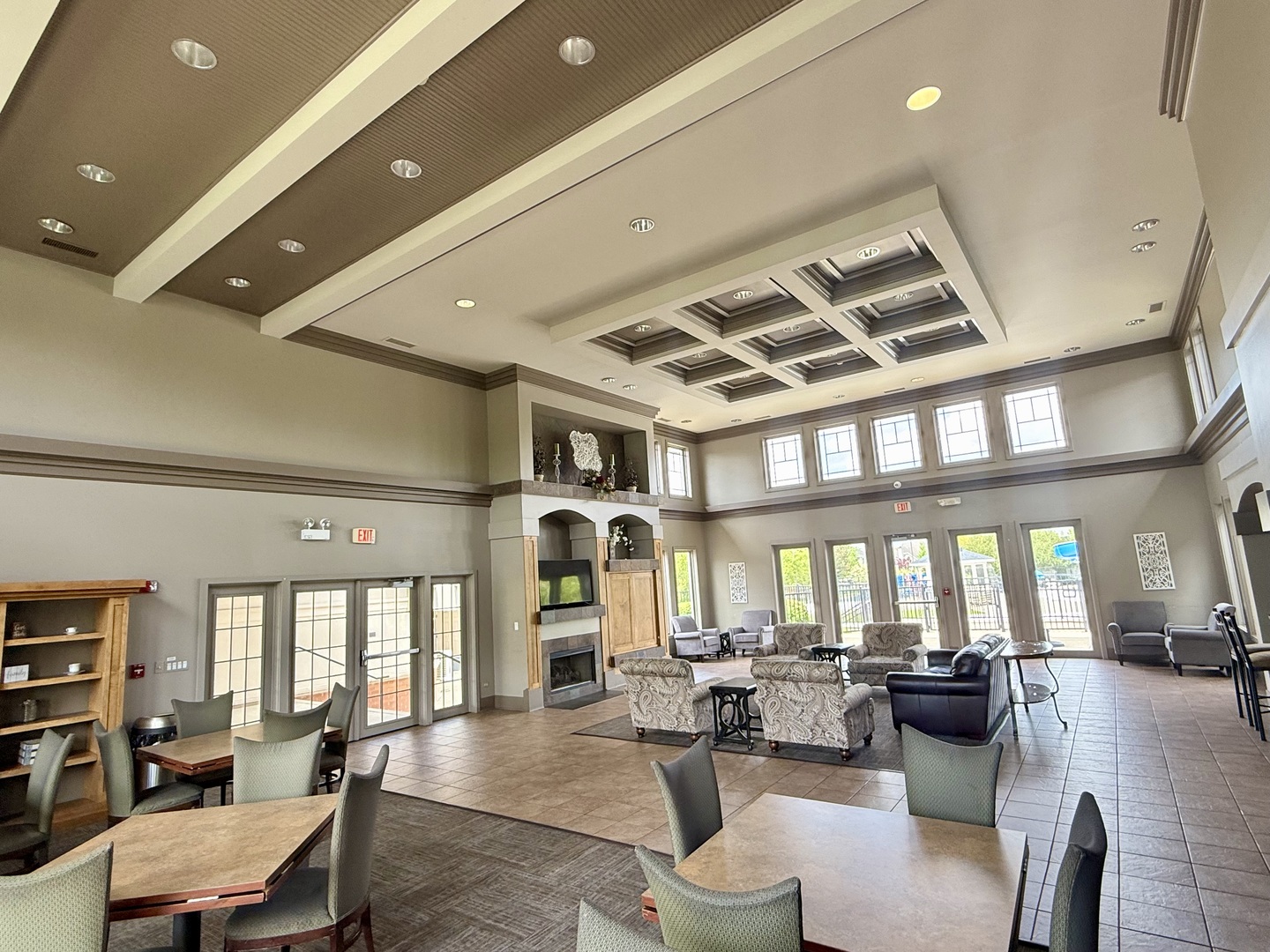 601 Oak Lane, South Elgin, IL 60177