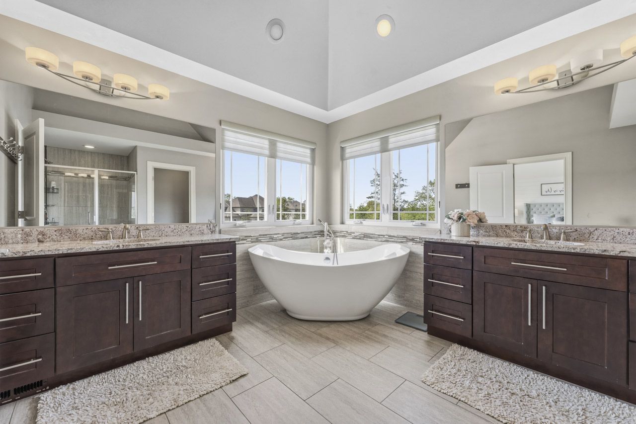 601 Oak Lane, South Elgin, IL 60177