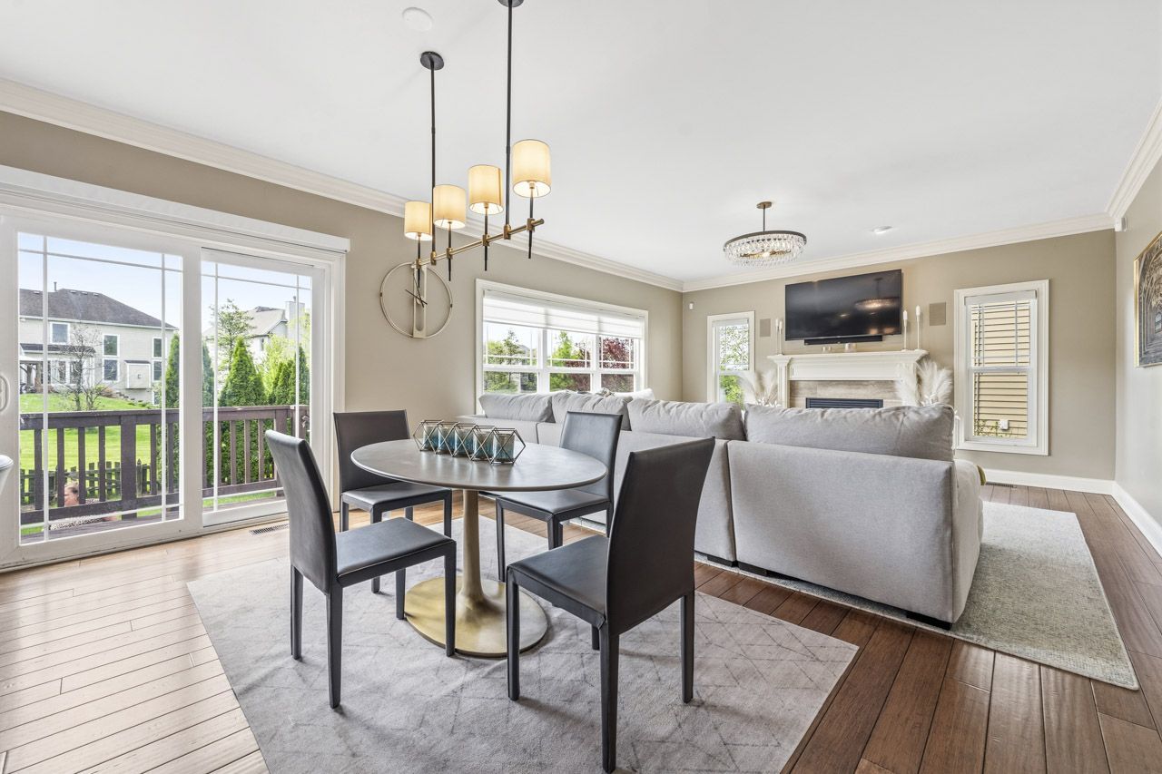 601 Oak Lane, South Elgin, IL 60177