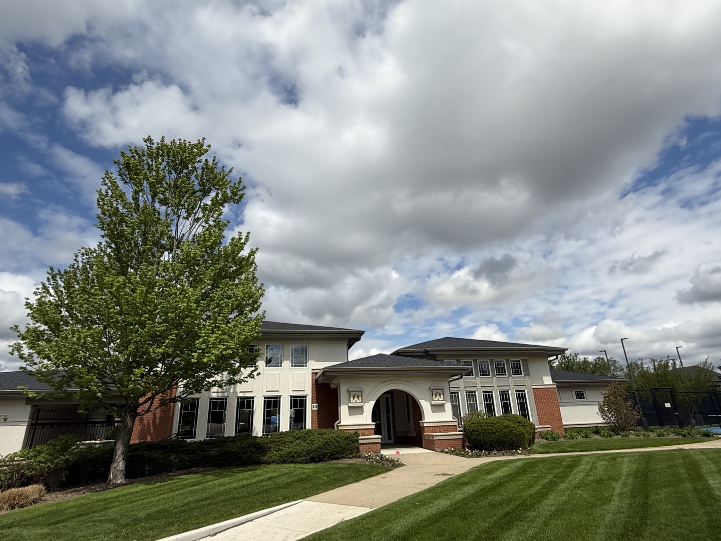 601 Oak Lane, South Elgin, IL 60177