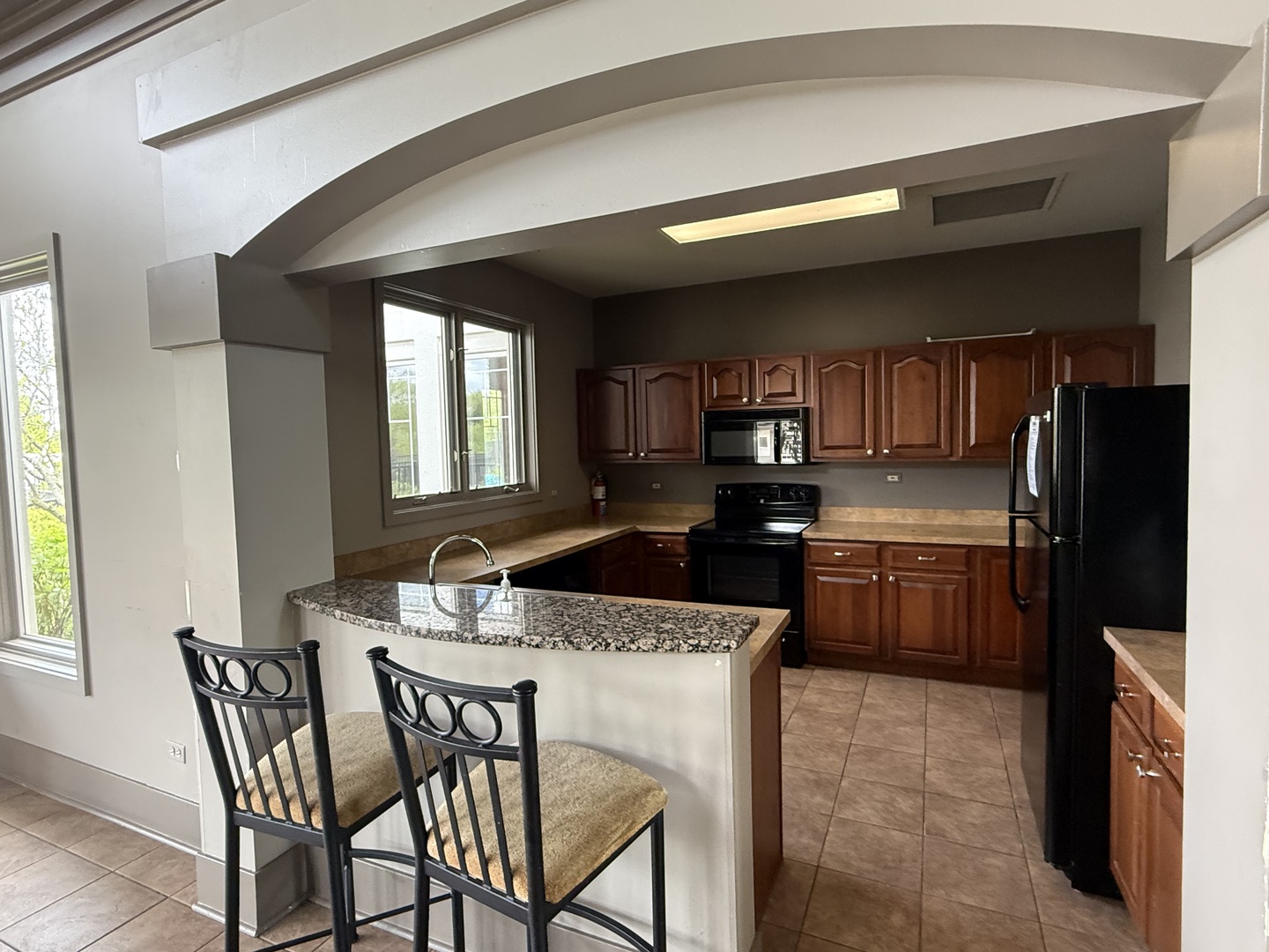 601 Oak Lane, South Elgin, IL 60177