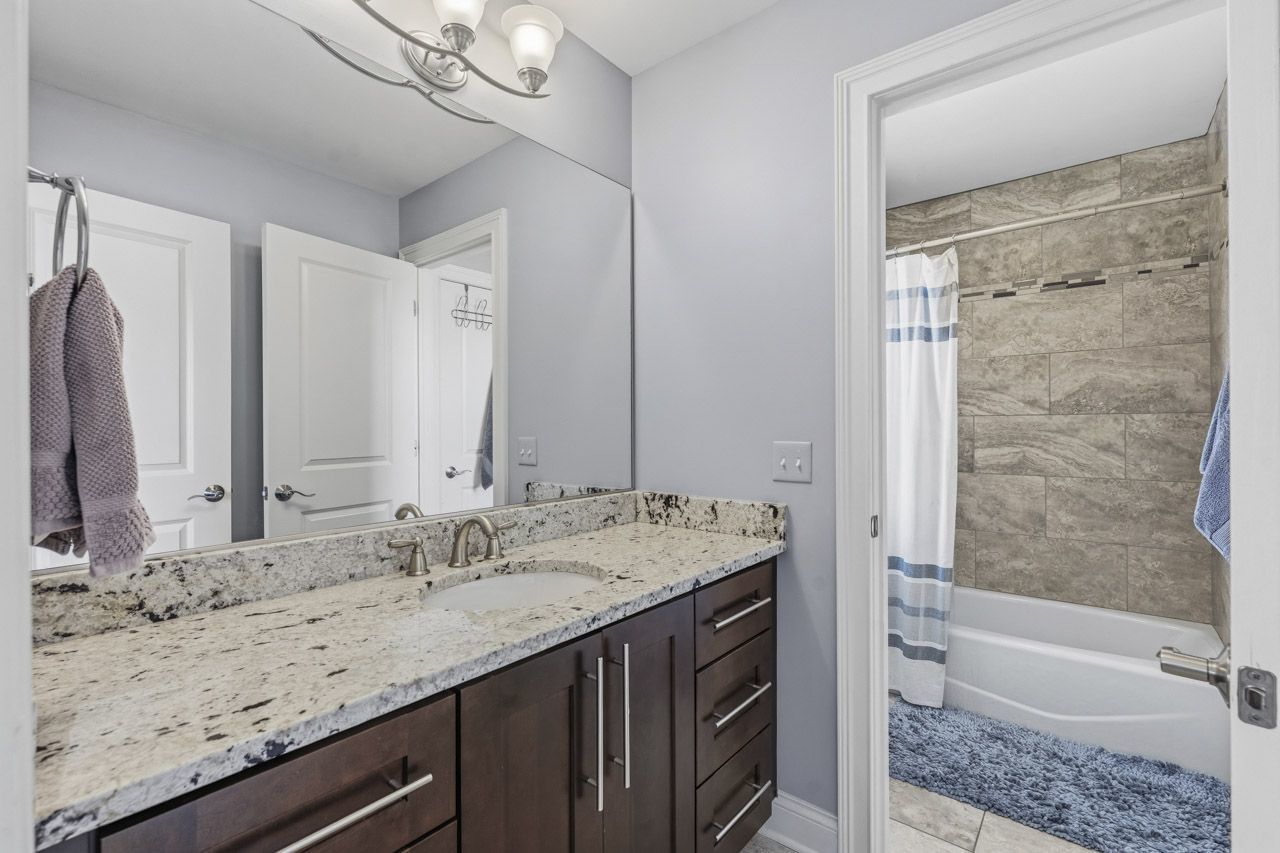 601 Oak Lane, South Elgin, IL 60177