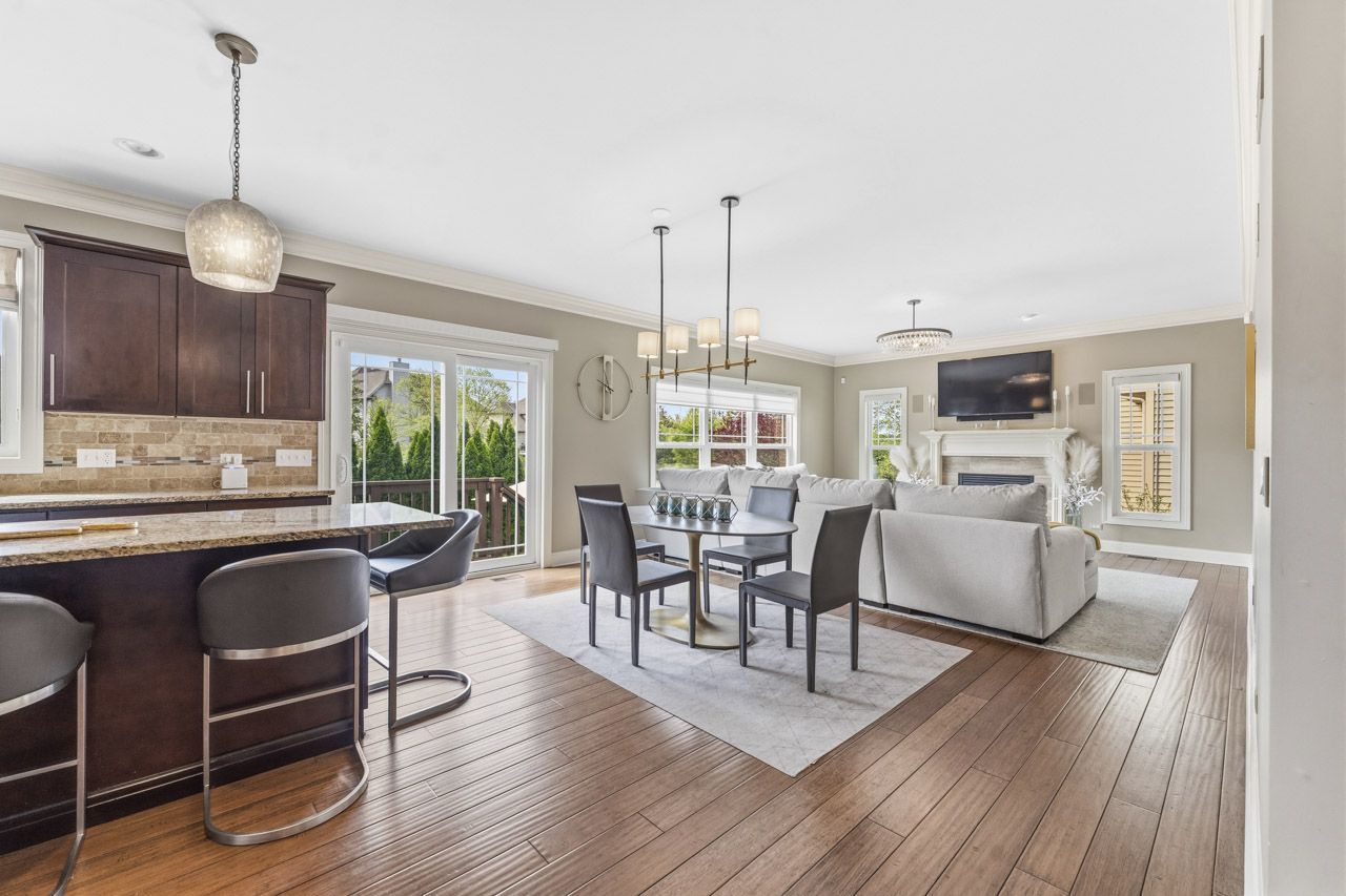 601 Oak Lane, South Elgin, IL 60177