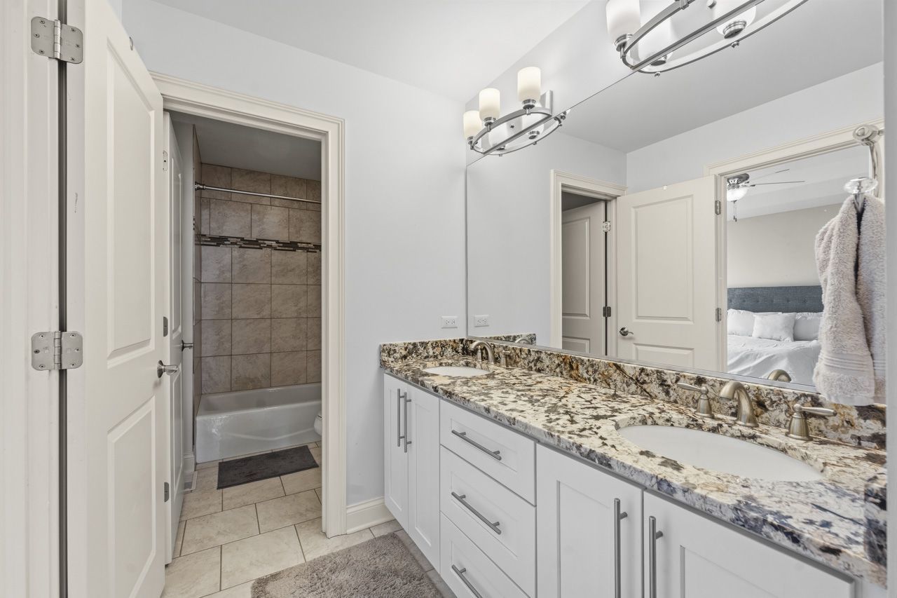 601 Oak Lane, South Elgin, IL 60177