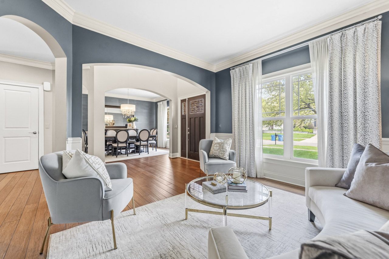 601 Oak Lane, South Elgin, IL 60177