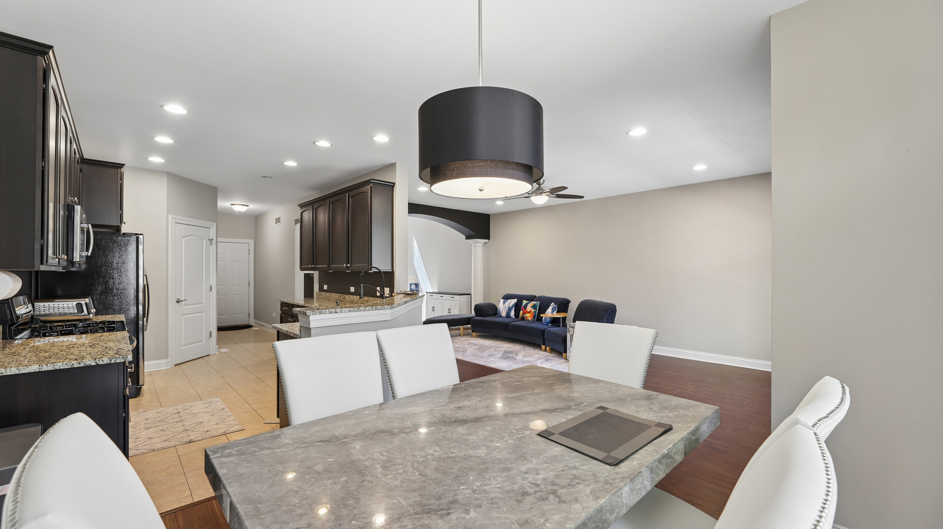 2466 Nicola Court, Addison, IL 60101