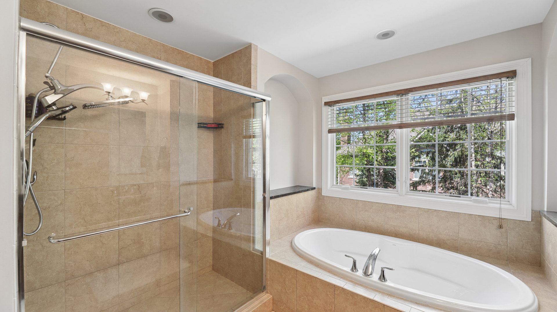 2466 Nicola Court, Addison, IL 60101