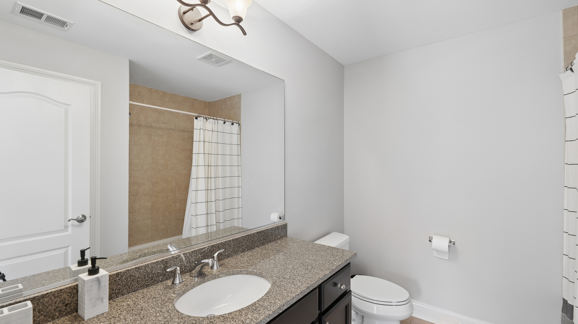 2466 Nicola Court, Addison, IL 60101